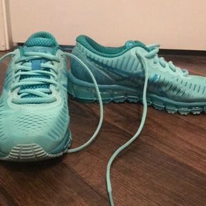 Blue/Mint Asics Gel Quantum 360 running shoes